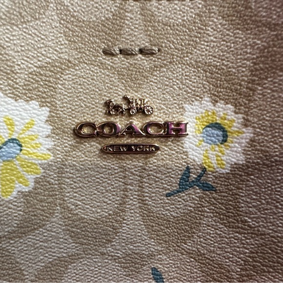 Coach Small Town Bucket Bag In Signature Canvas - Picture 7 of 9